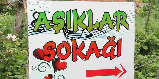 Eş arayanlar bu sokakta buluştu