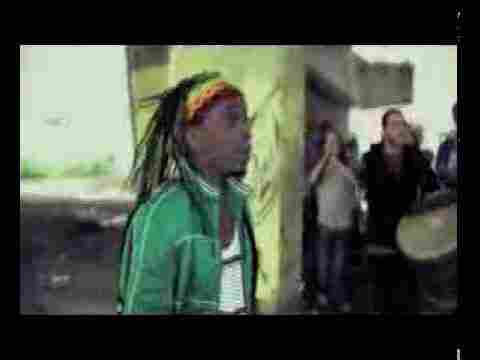 Vuvuzela ile Zurna Düellosu :)