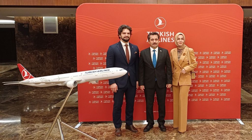 Büyükelçi Küçükyılmaz, THY Cezayir iftarına katıldı