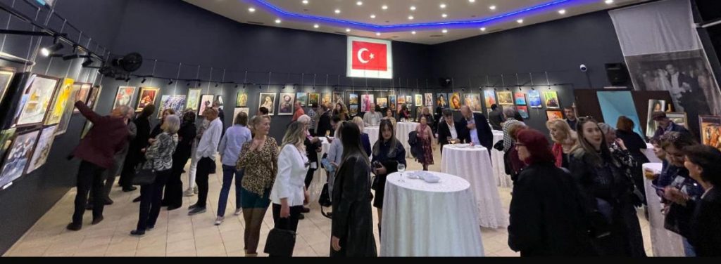 Ankara’da “Dünyada Her Şey Kadının Eseridir” sergisi yoğun ilgi gördü